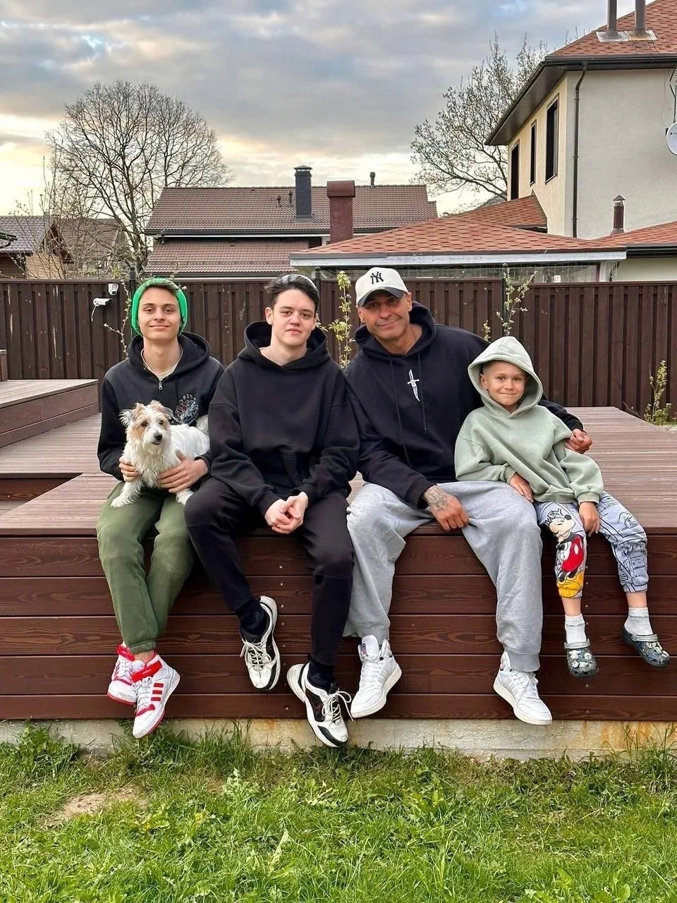 Костюшкин - папа герой!