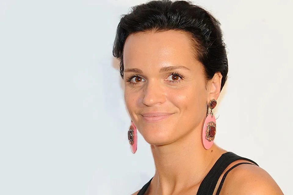 Певица Слава выздоравливает