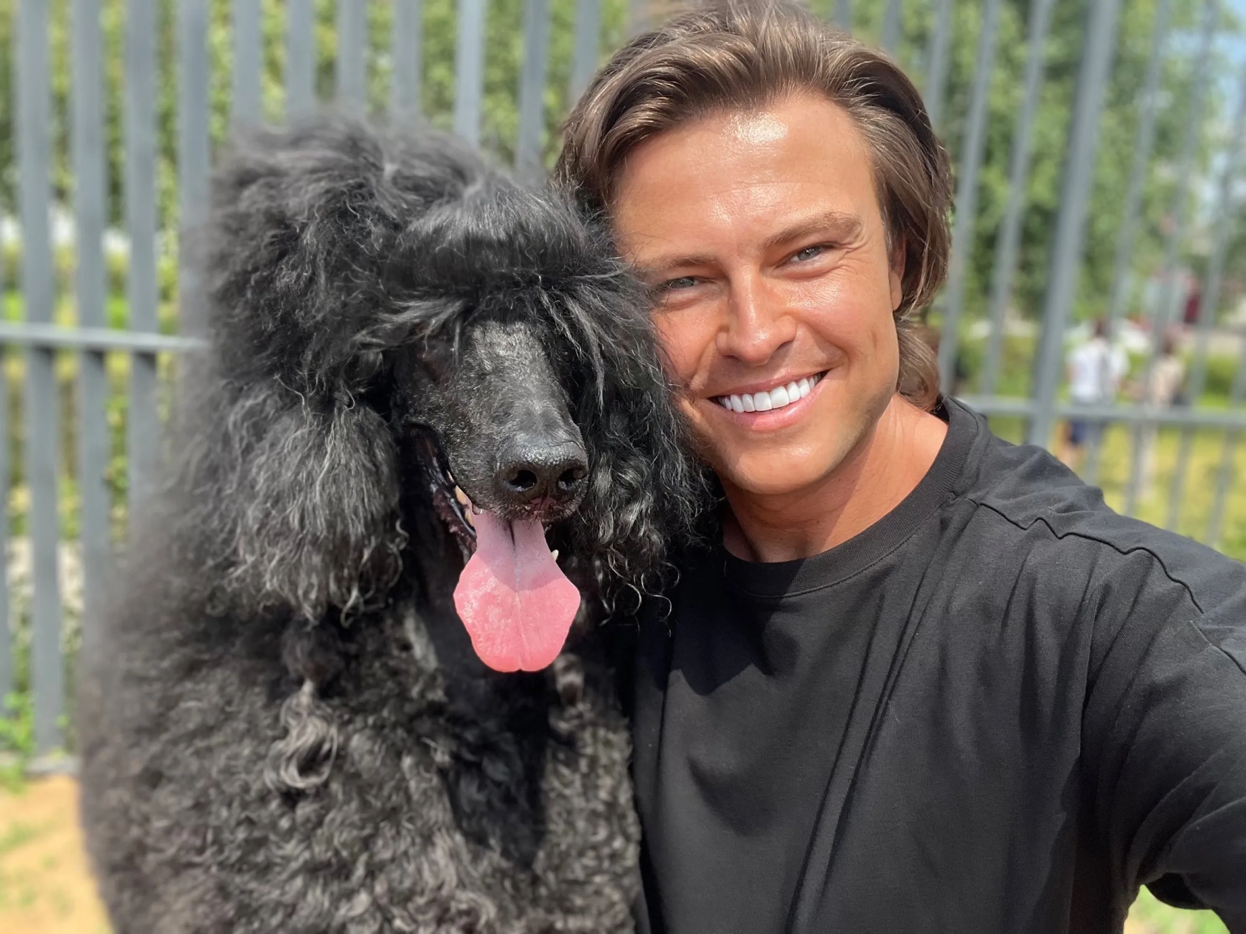 Прохор Шаляпин поддержал собачьи приюты