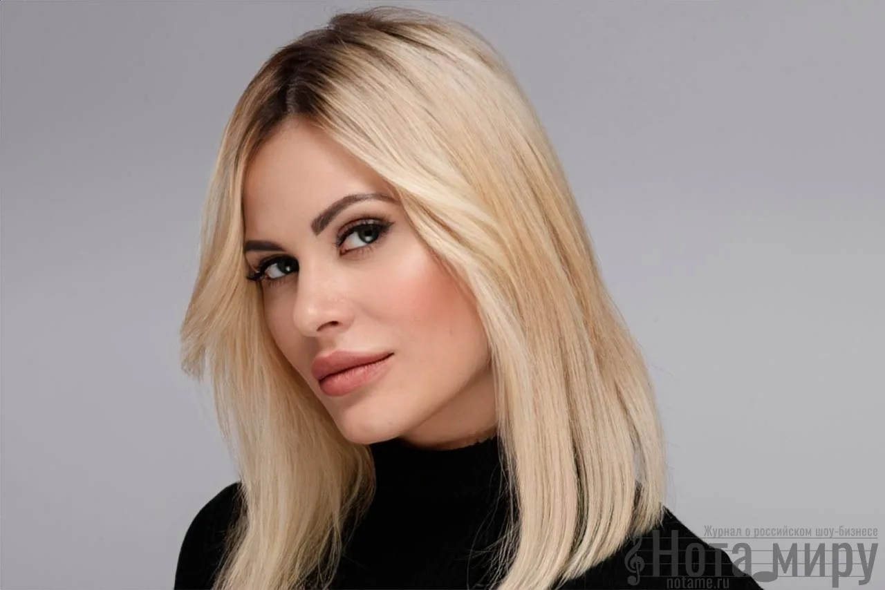 "Музыка со мной с самого детства". Интервью певицы Мари Мар