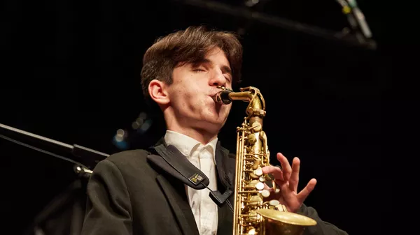 Победитель международного конкурса саксофонистов прокоментировал своё участие в проекте