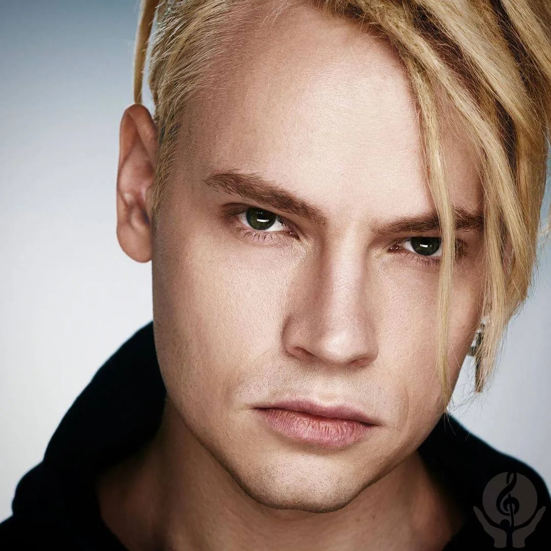 SHAMAN рассказал о своей миссии