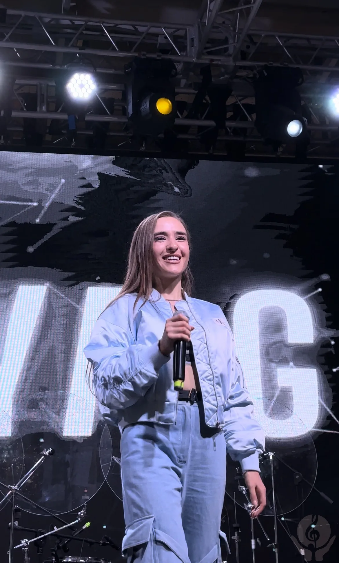 "Каждая песня - отдельная история". Интервью OLYA G