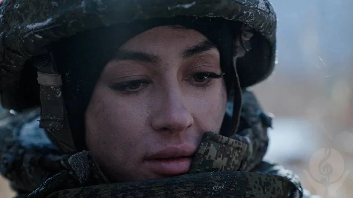 Певица Nara Play удивила наших бойцов