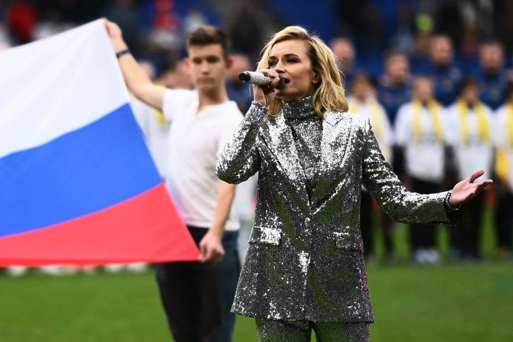 Полина Гагарина откроет матч Сборной России