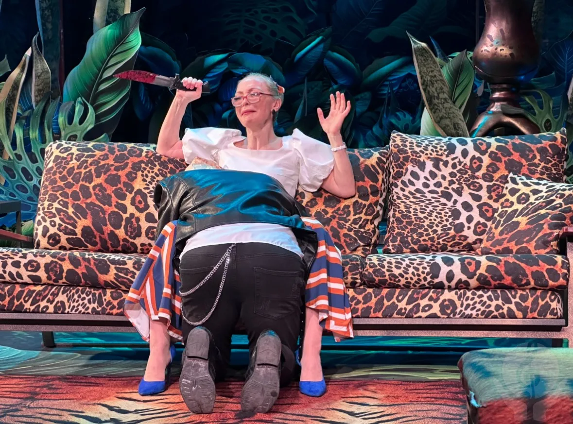 Криминальная комедия в Театре на Трубной - трупов больше, чем актеров