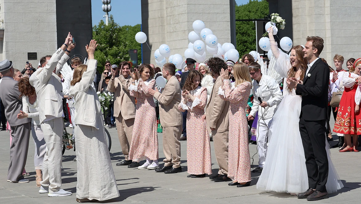 Свадебный фестиваль завершился на ВДНХ