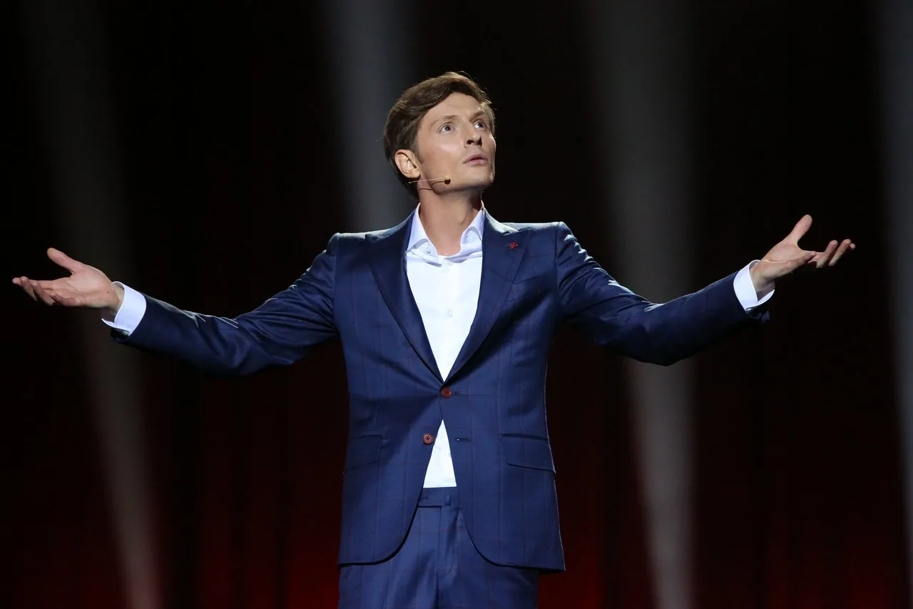 Павел Воля снова запел