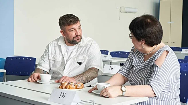 Баста выступил на выпускном в своей школе