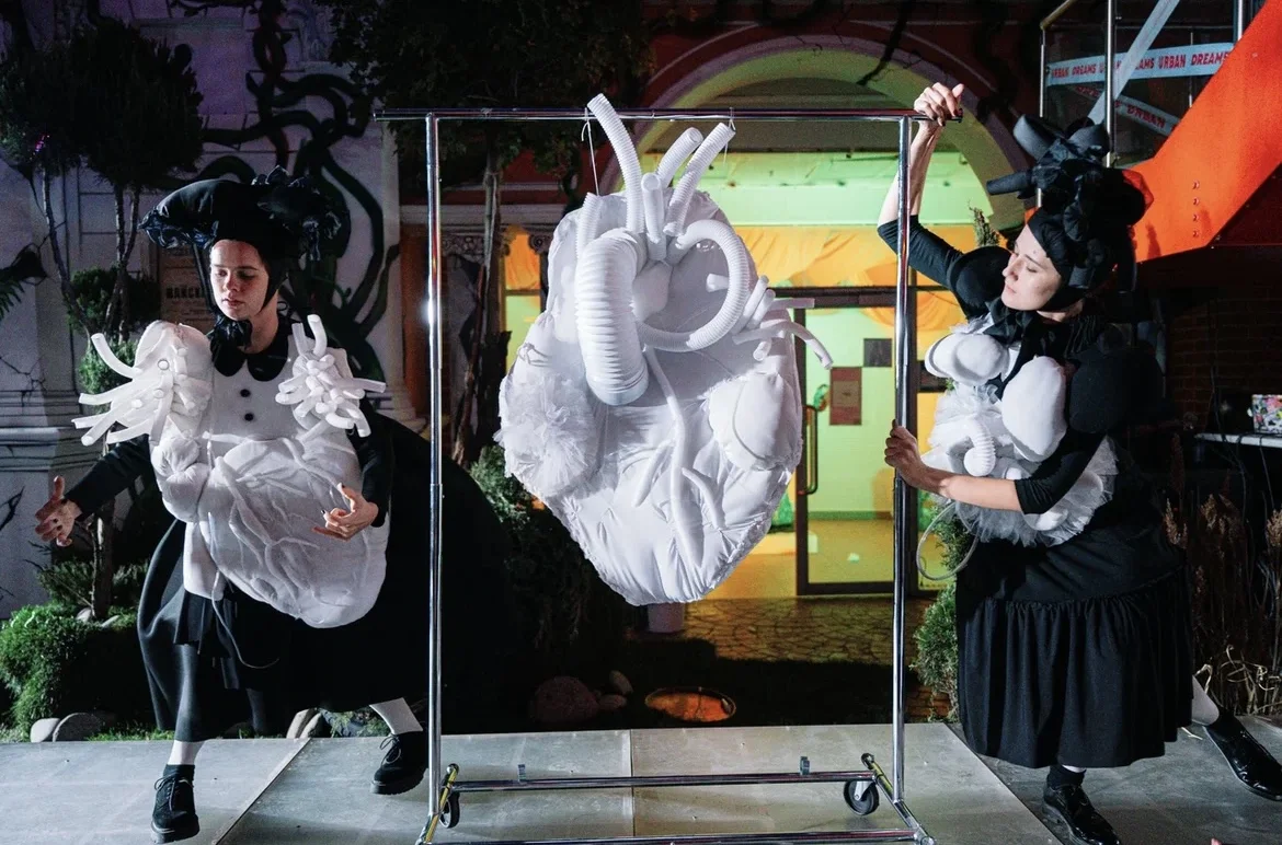 Бар Менделеев приглашает на легендарную вечеринку.