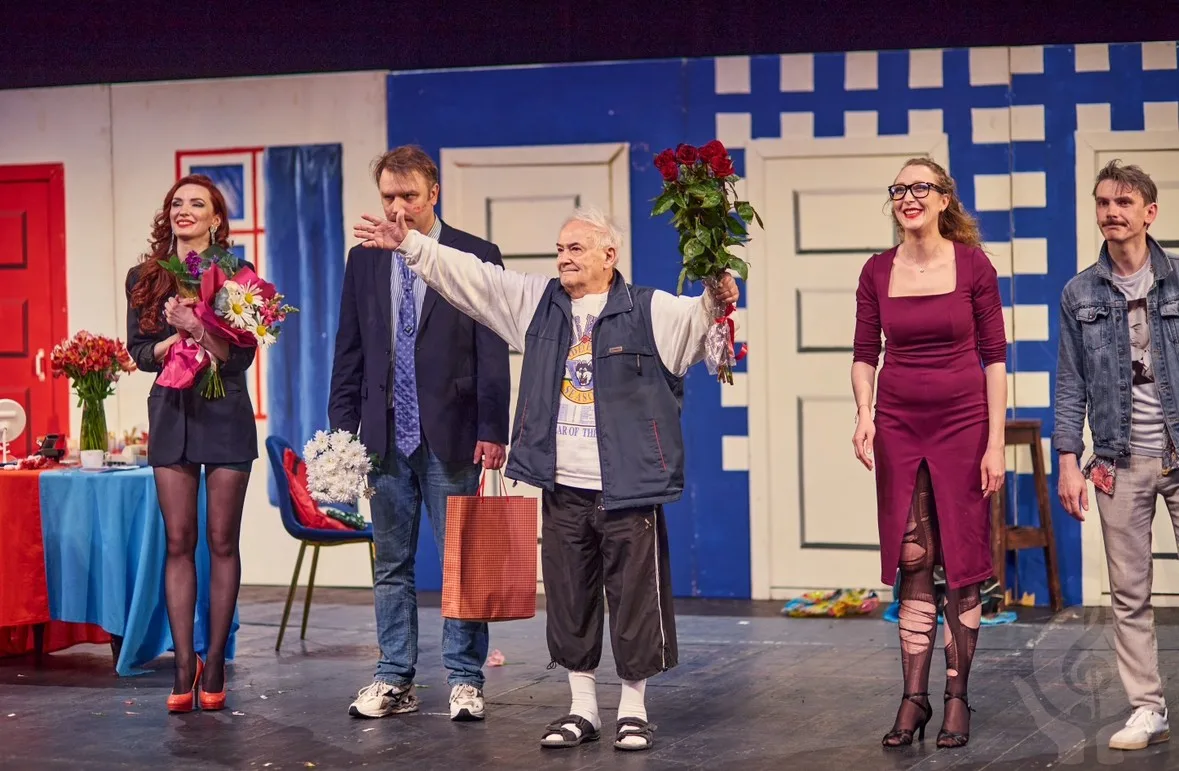 Спектакль «Папа в паутине» – смехотерапия для зрителя