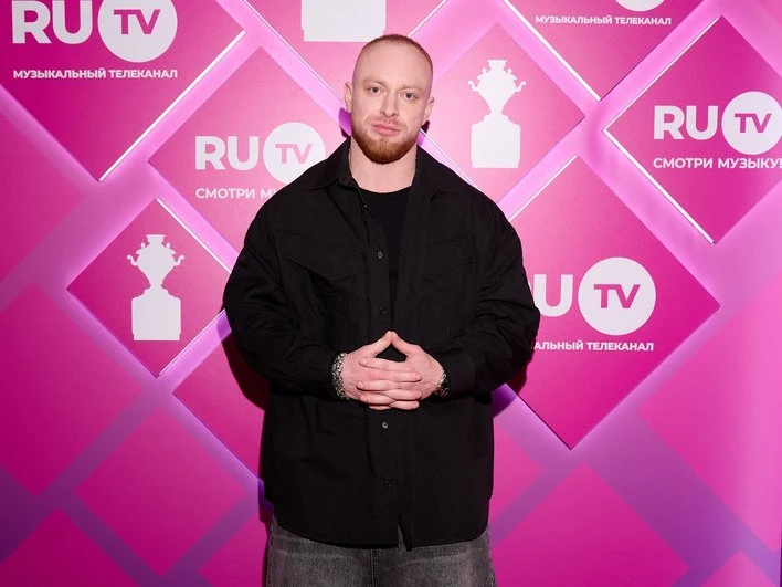 Леша Свик официально признан отцом девочки из Хабаровска