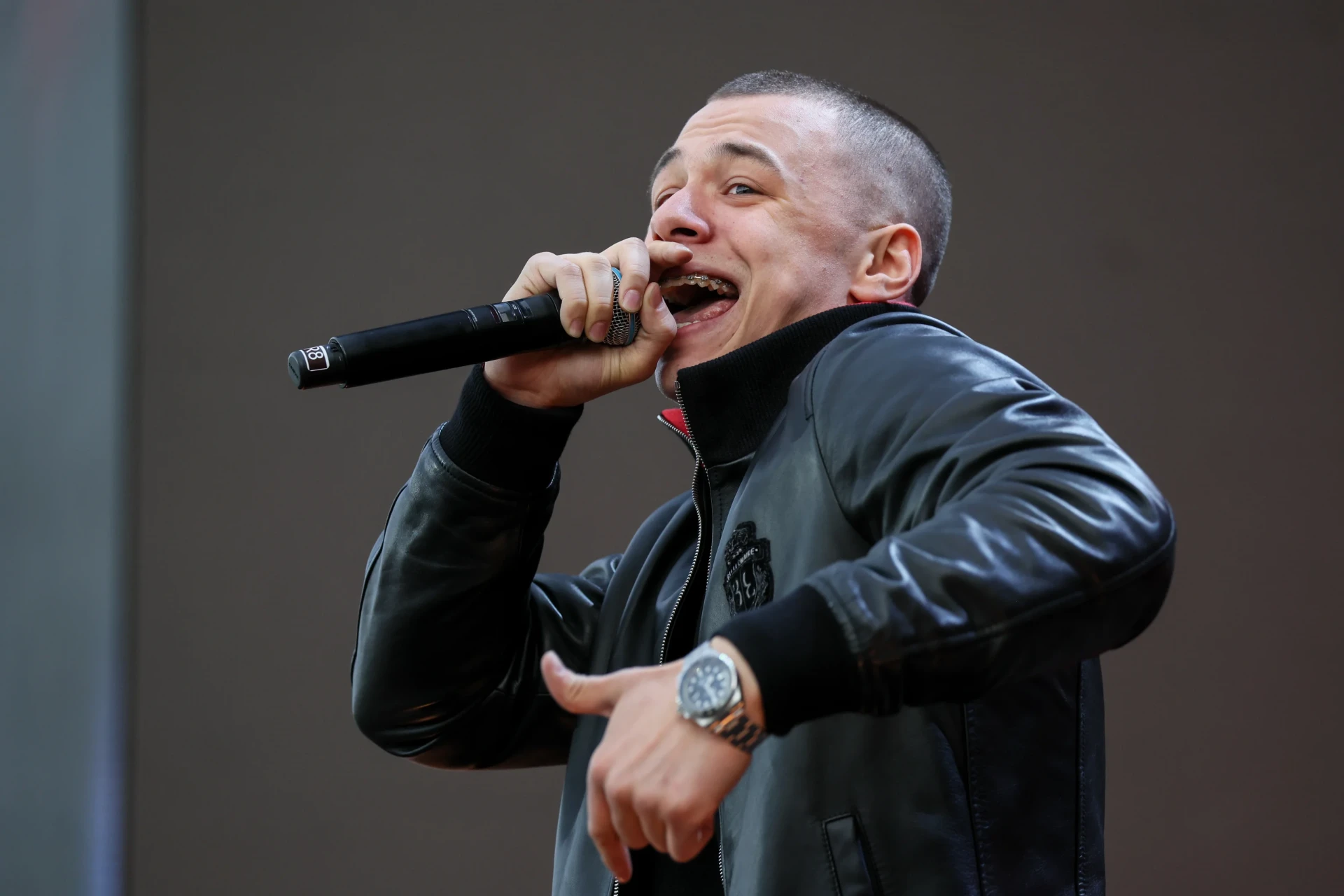 От микрофона к спецназу: рэпер Macan готовится к службе в элитном «Витязе»