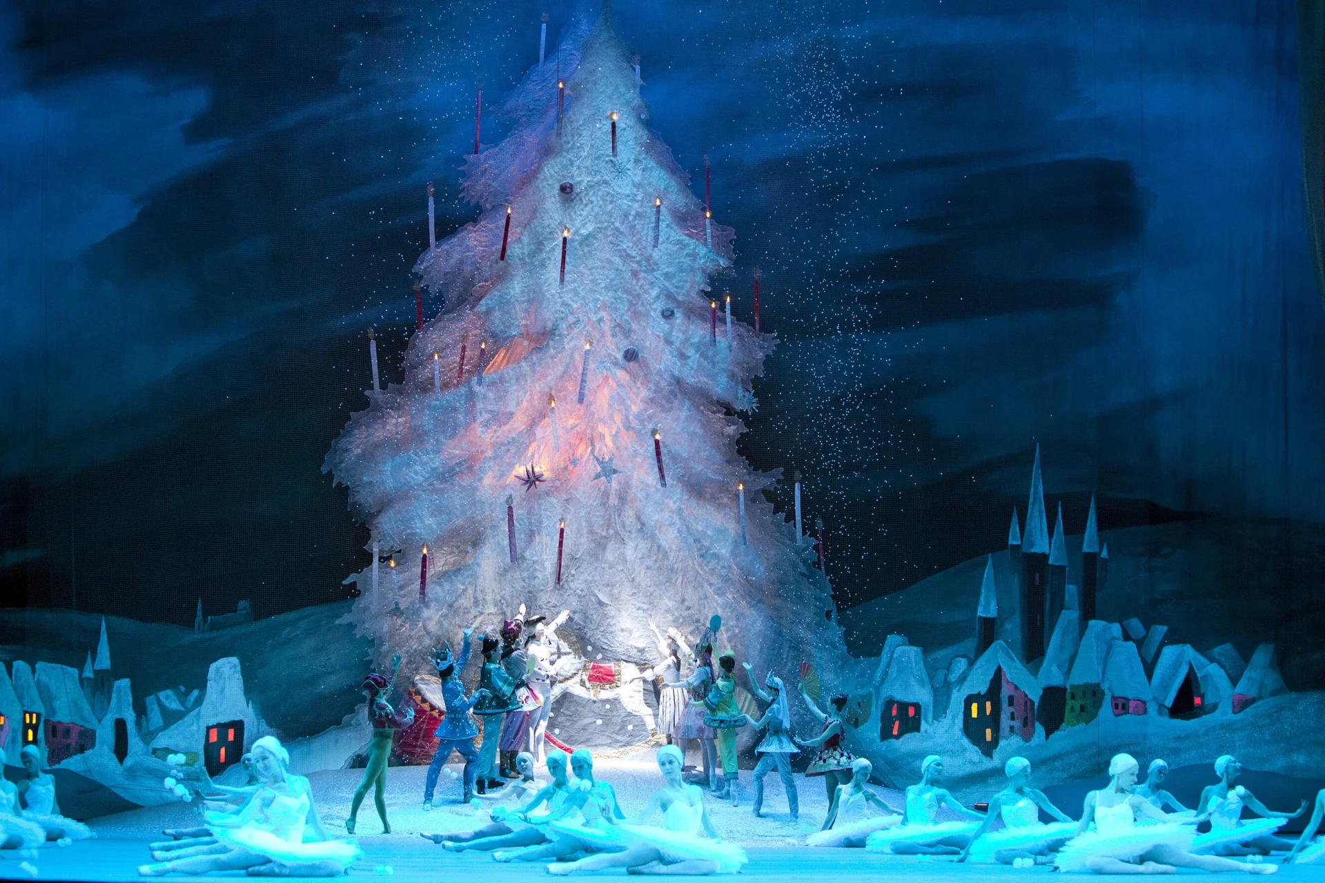 Балетный сезон в разгаре: сколько стоит увидеть «Щелкунчика» в Кремле и других театрах Москвы