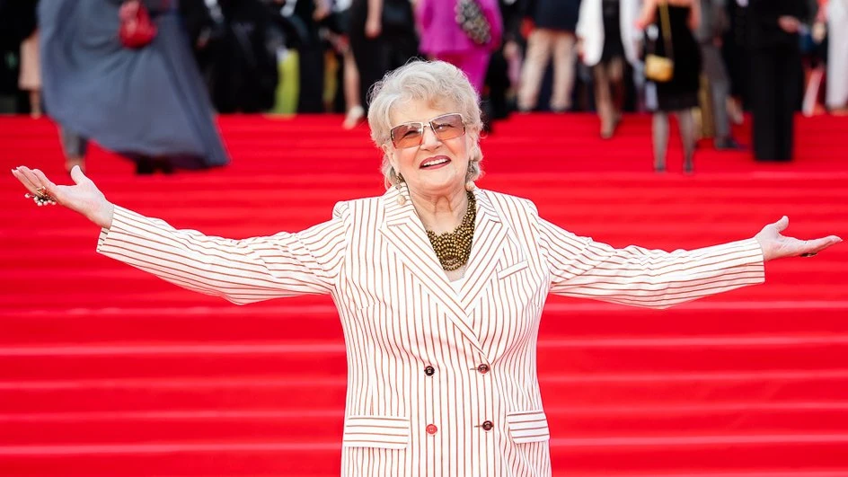 Юбилей легенды: Владимир Путин поздравил Светлану Дружинину с 90-летием