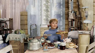 Марафоны сериалов и шоу на Новый год: глянцевый гид по праздничному ТВ