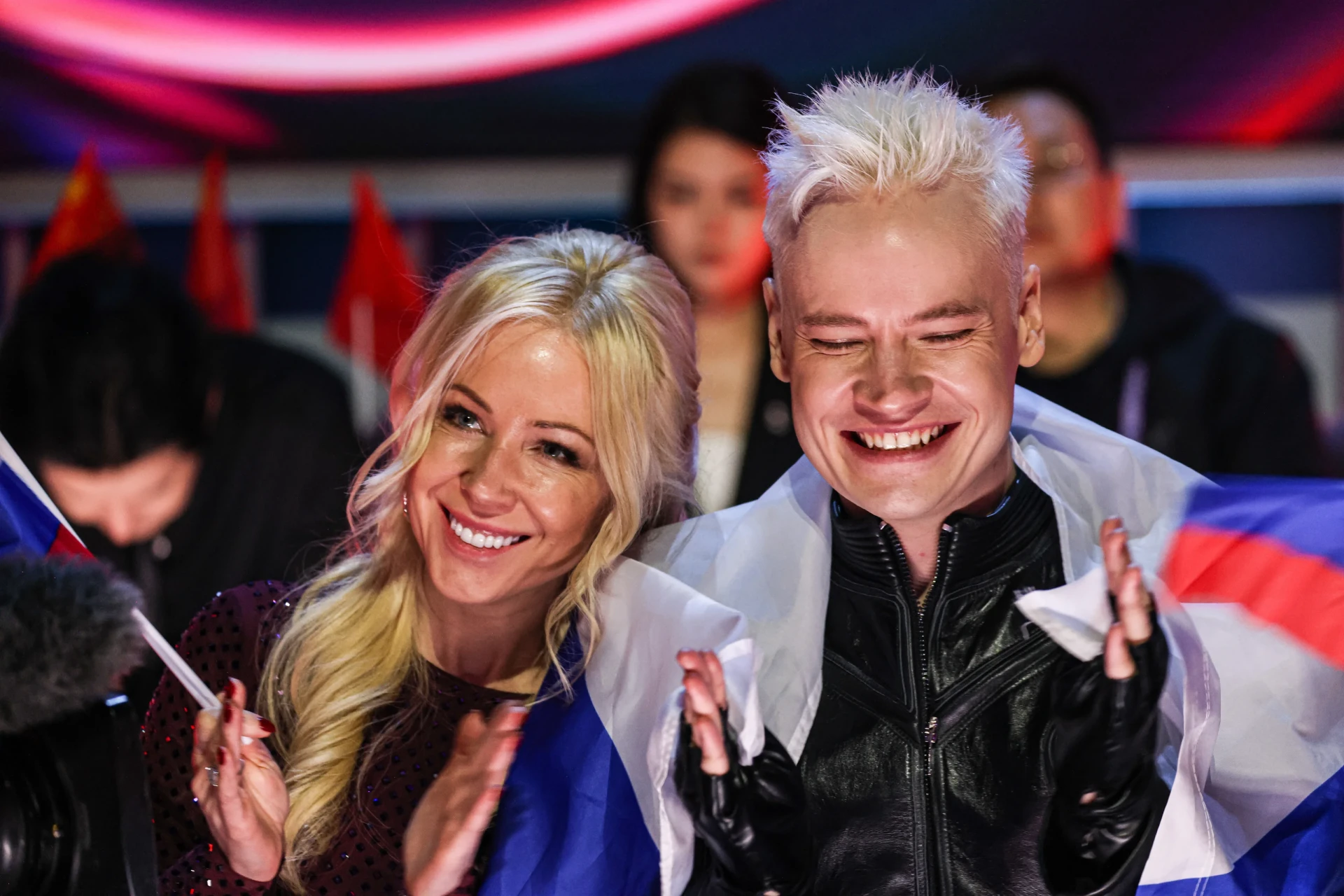 Домашнее волшебство: как Екатерина Мизулина и Shaman украсили свою первую семейную елку