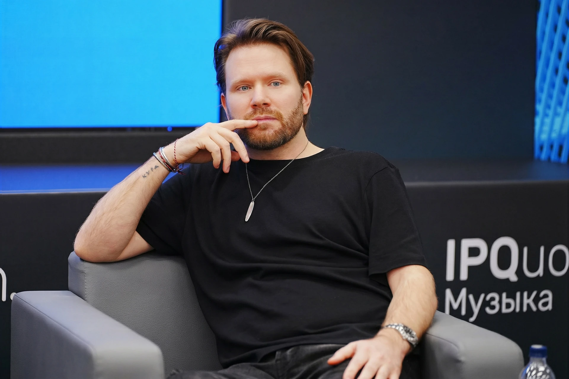 18+ или нет? АМИ обновила рекомендации по наркотикам в треках