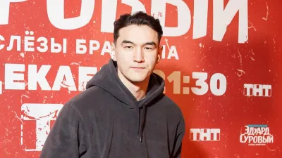 Пауза в гастрольном графике: в России отменили еще один концерт Нурлана Сабурова