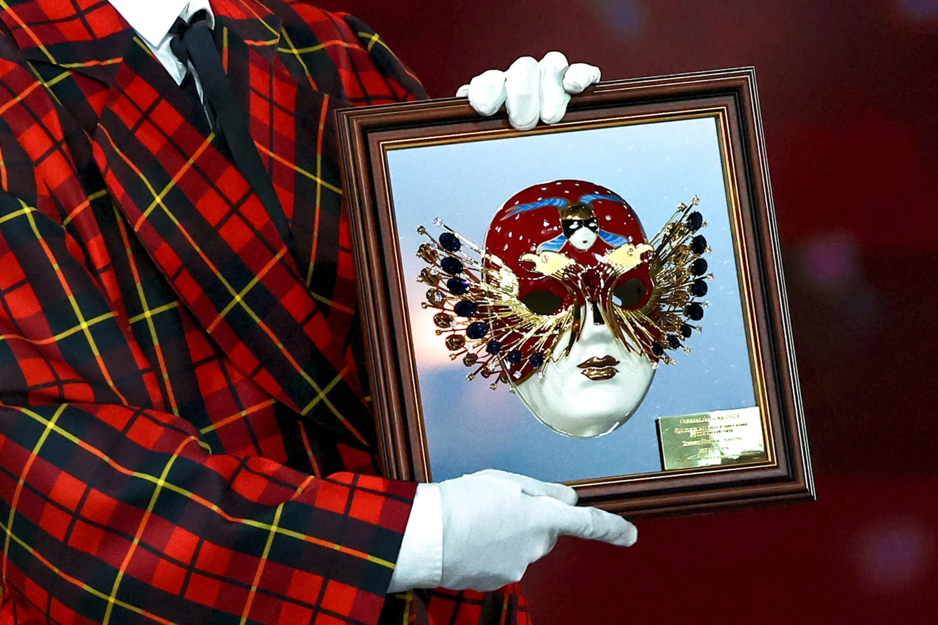 Театр под сводами метро: «Золотая маска» превратила станцию «Курская» в сцену ко Дню артиста