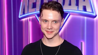 20-летний Ваня Дмитриенко рассказал о знакомстве со стриптизершей