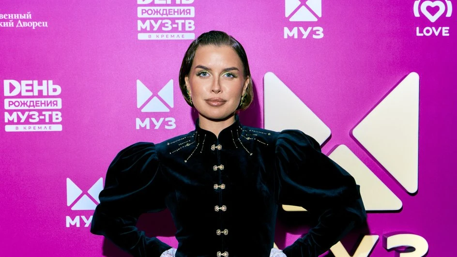 «Матушка» с видом на Альпы: Татьяна Куртукова - о популярности своей песни в Куршевеле