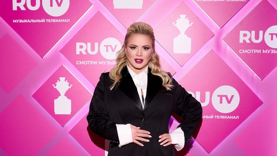 Анну Семенович удивили зумеры, которые делят счета с девушками: «Несчастные»