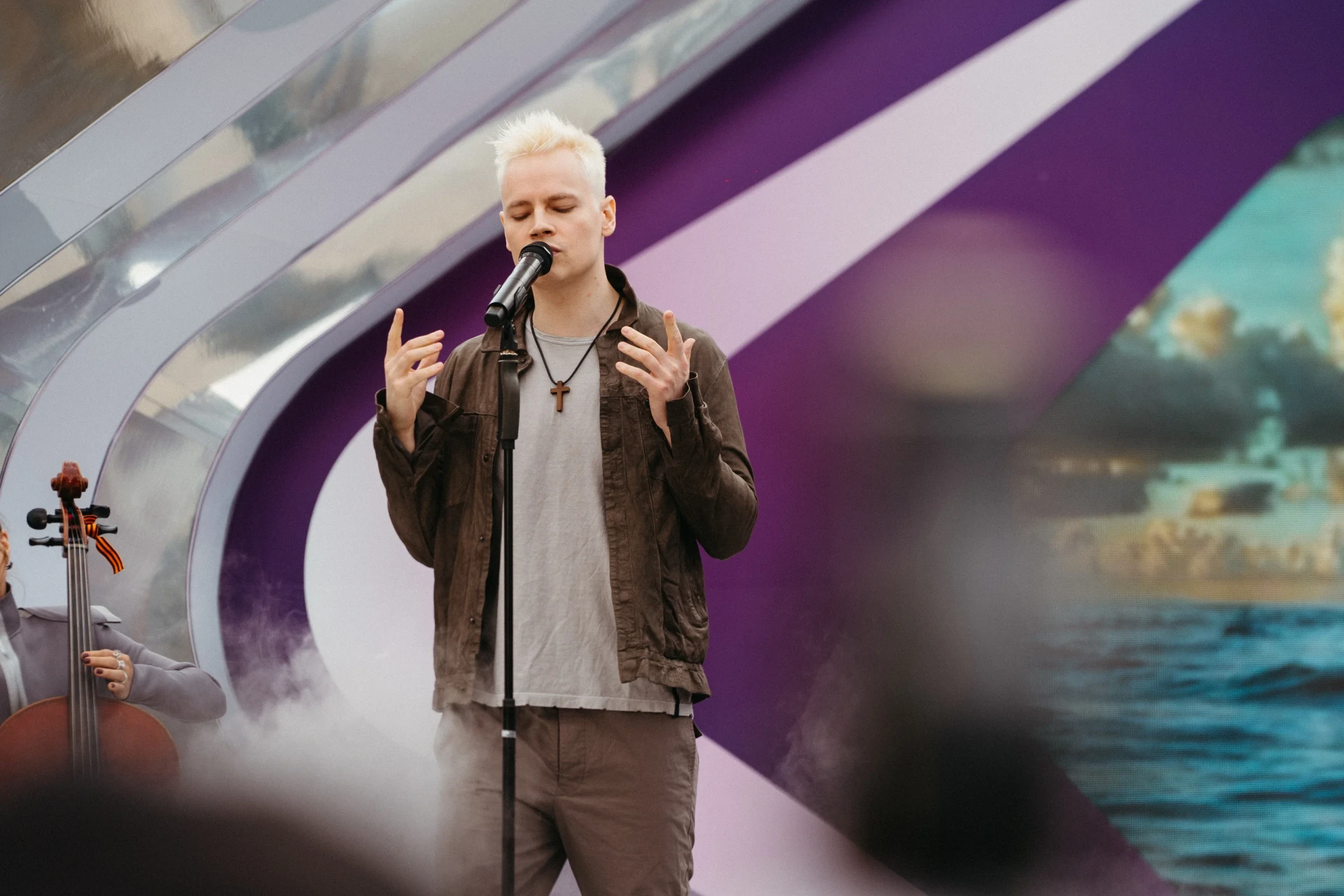 Сценическое имя под вопросом: могут ли российским артистам запретить иностранные псевдонимы