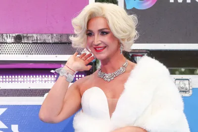 Бузова рассказала, как относится к штампу в паспорте: «Не спасает отношения»