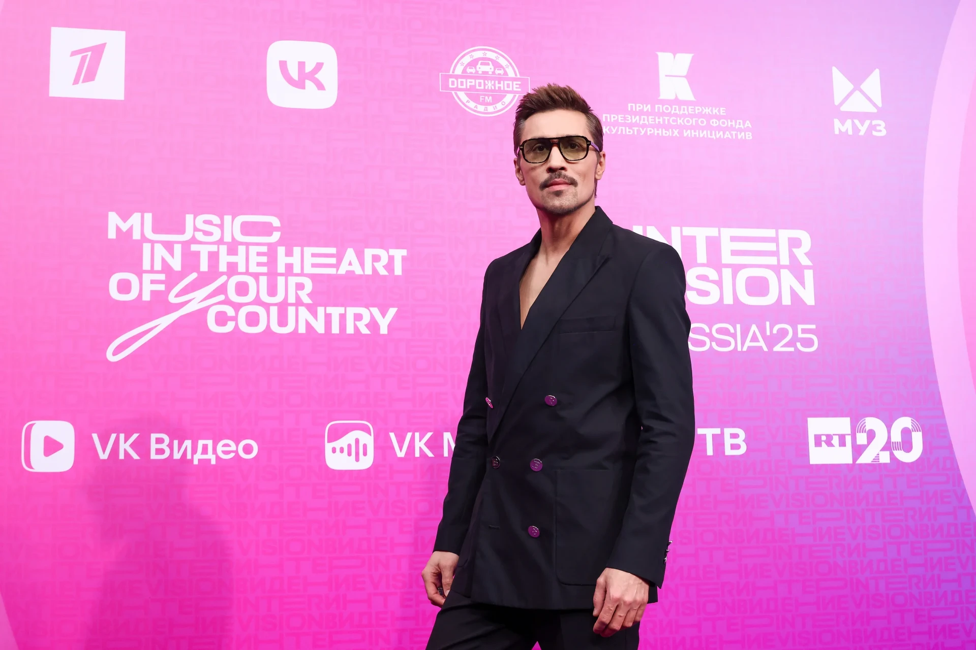 Дима Билан впервые провел гендер-пати на своем концерте