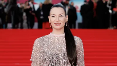 Ида Галич и мода на грани: эффектный выход, который разделил всех