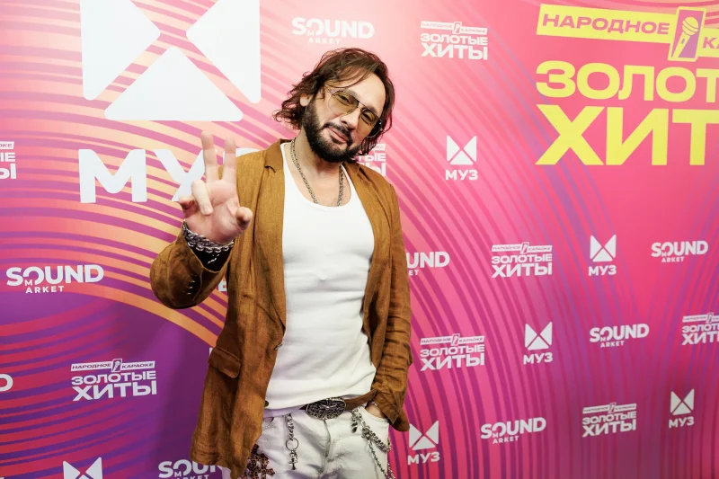 Стас Михайлов заявил, что нейросети нужно контролировать