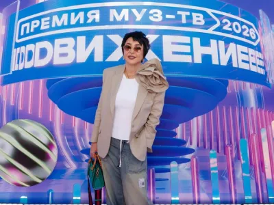 «Из девочки в диву: момент, когда прошлое и настоящее встретились за кулисами МУЗ-ТВ»